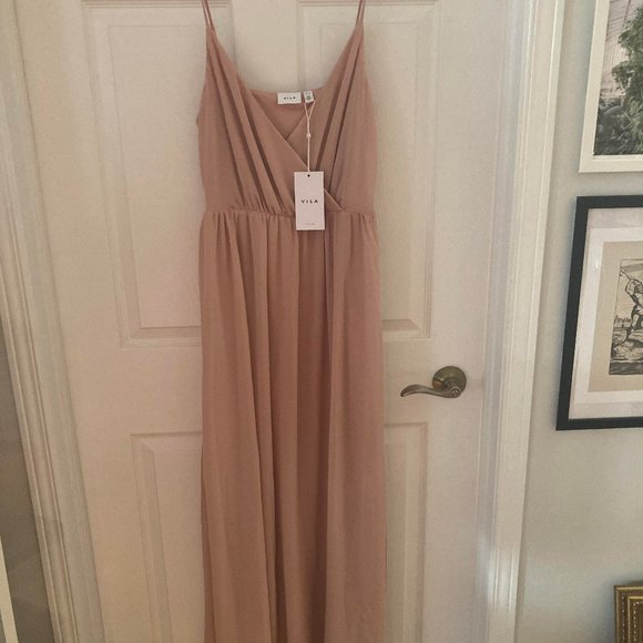 Lightweight Rose Maxi Dress - Picture 4 of 6